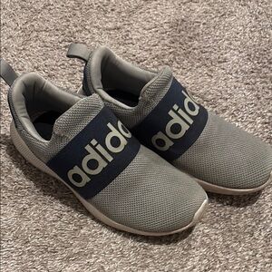 Men’s Adidas slip on tennis shoes size 9